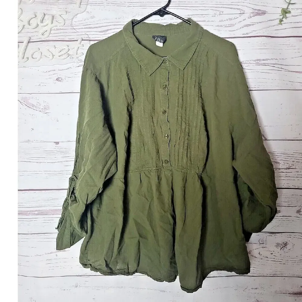Torrid Olive Green Pintuck 1/2 Button Collared Roll‎ Tab Sleeve Top Womans Sz 5x